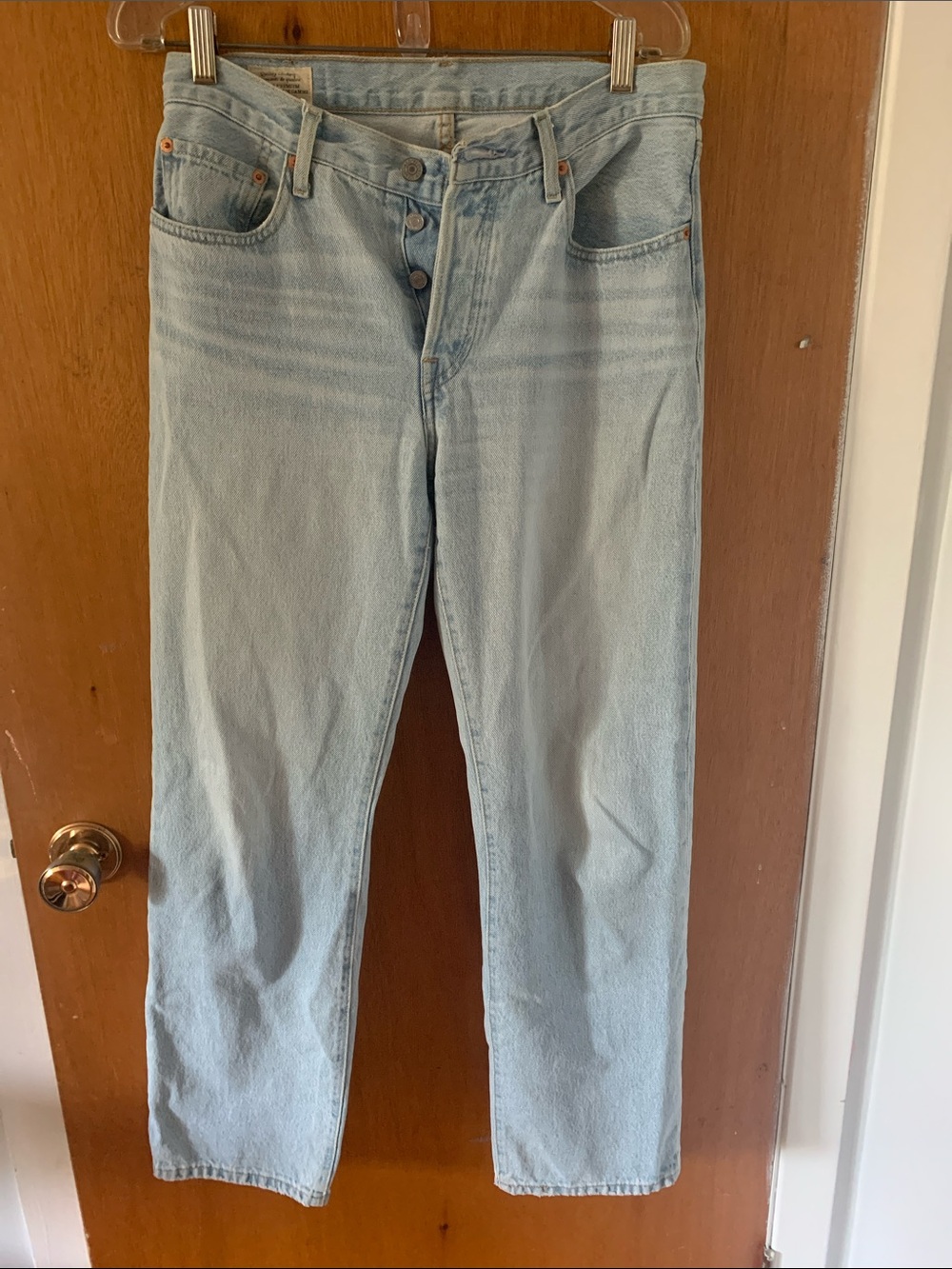 LEVI’S Light Wash Button-Fly Jeans